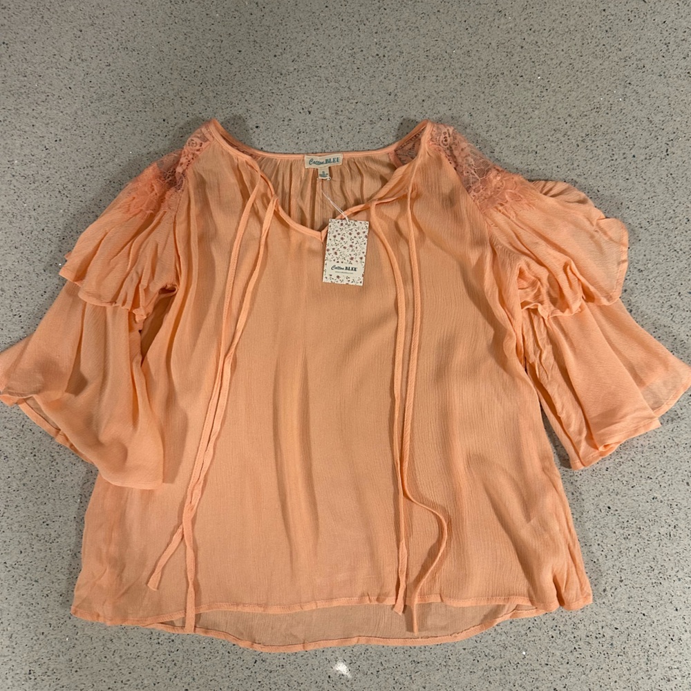 Cotton Bleu Boutique Chic Peach Blouse with Lace Details Small NWT